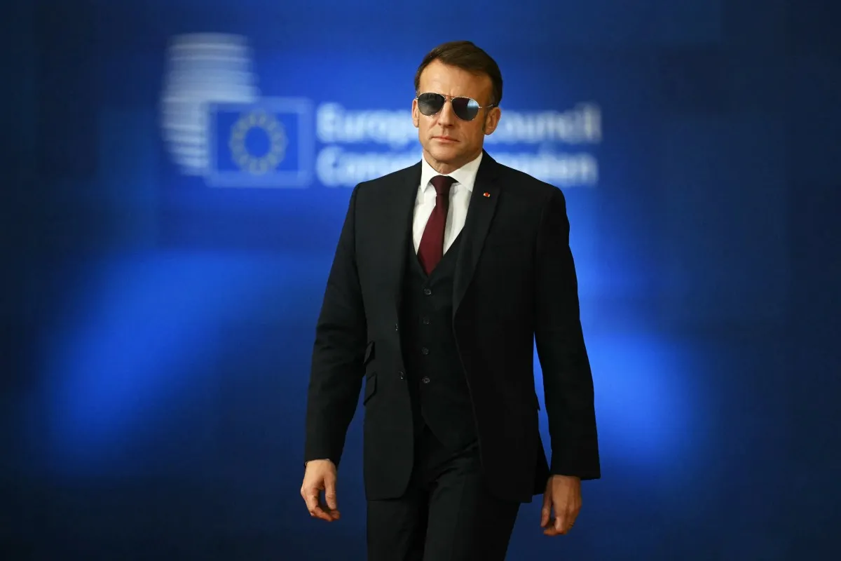 The French diplomatic account trolling Russia and the US online