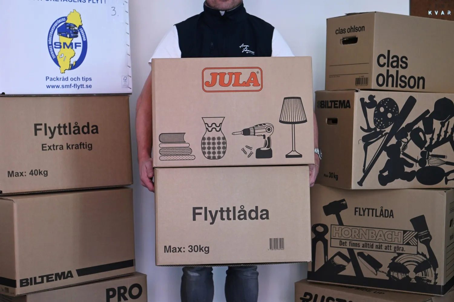 TELL US: Are you considering moving away from Sweden?