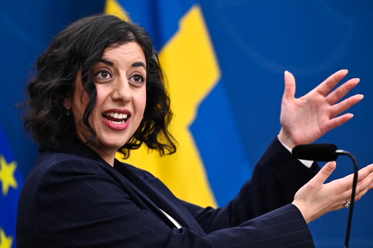 Swedish government to ban mobile phones in primary schools