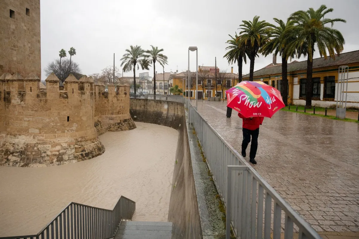Inside Spain: The struggle to save up and the darkest January in 30 years