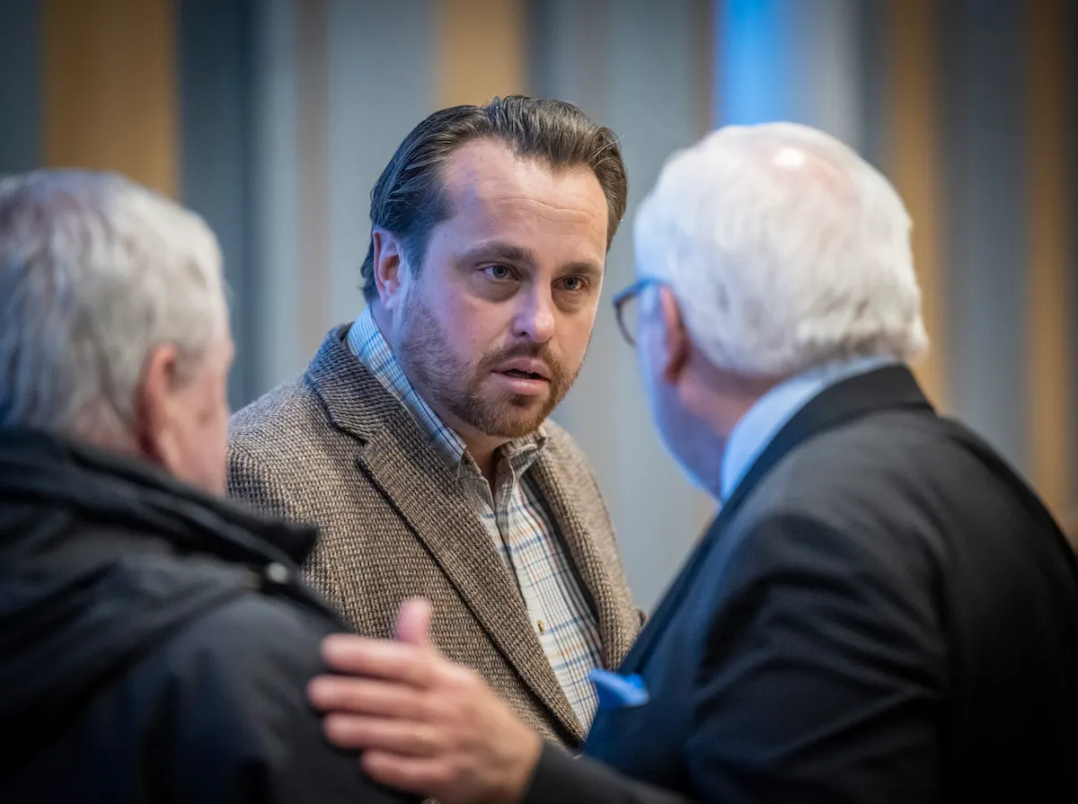 Politics in Sweden: Are Swedish politicians free to break the law now?