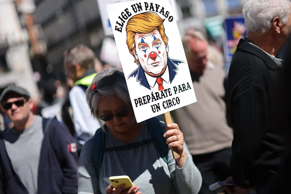 IN PICTURES: 'No Kings' demos in Spain see Americans slam Trump and Iran War