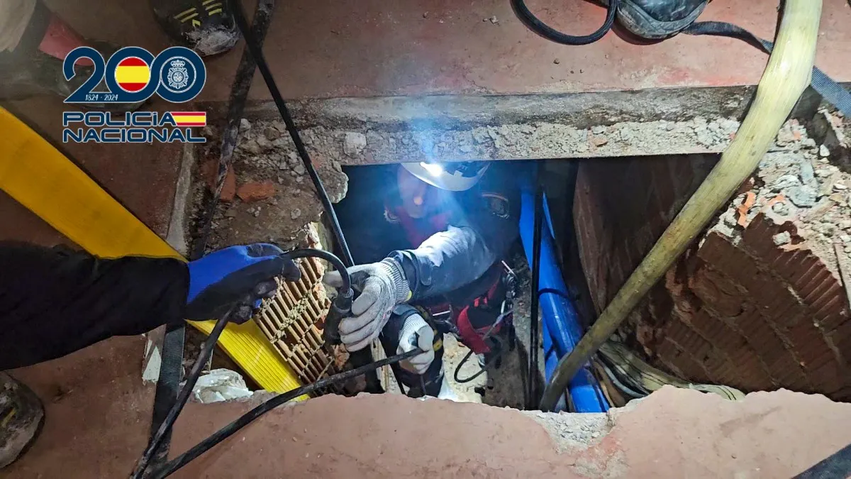 Spain uncovers 'maze-like' drug tunnel to Morocco