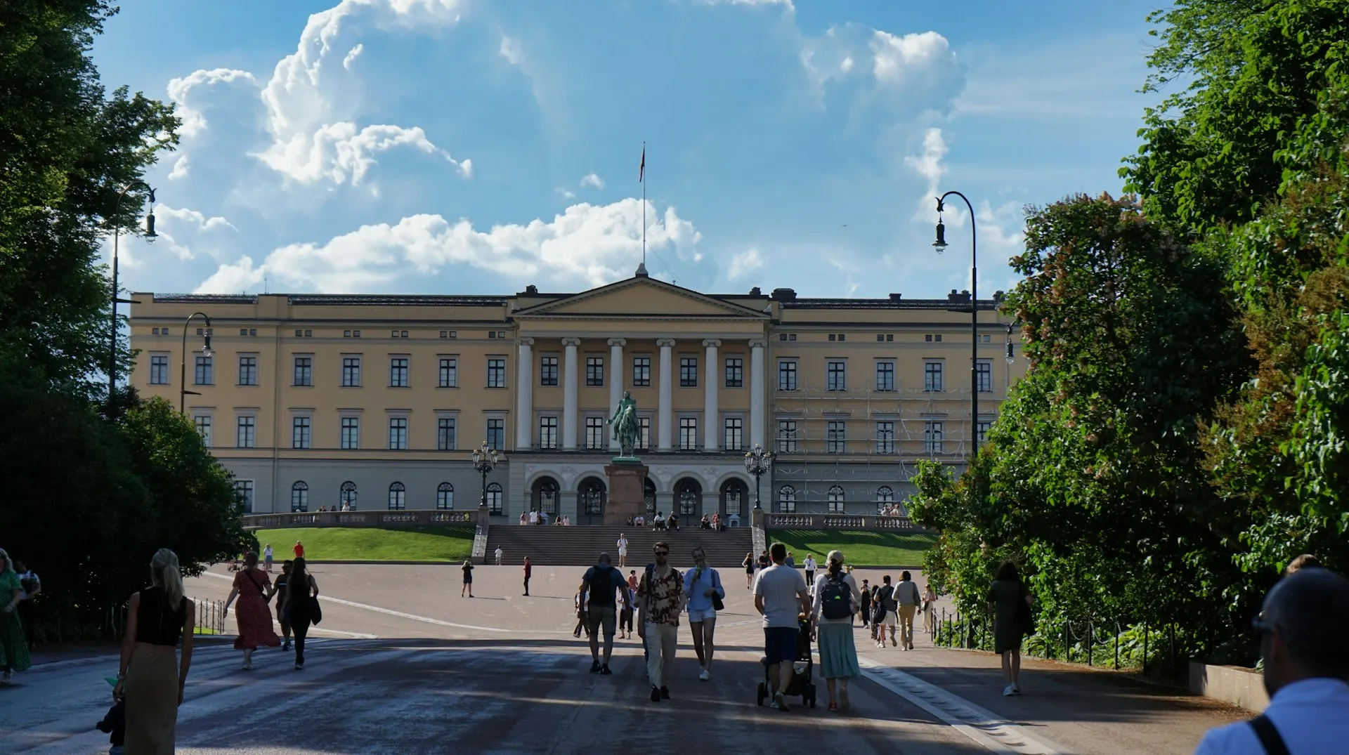 Which potential EU candidates do Austrians support and which do they reject?