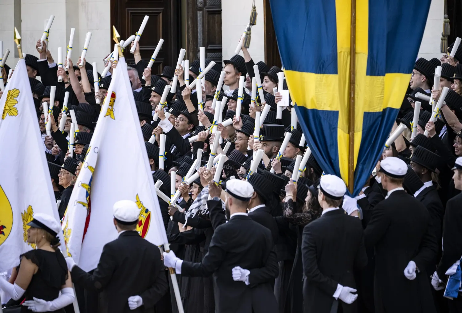 Six in ten foreign doctoral students still in Sweden three years after graduating