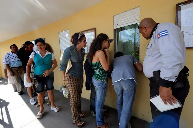 Spanish consulates struggle with over half a million citizenship applications