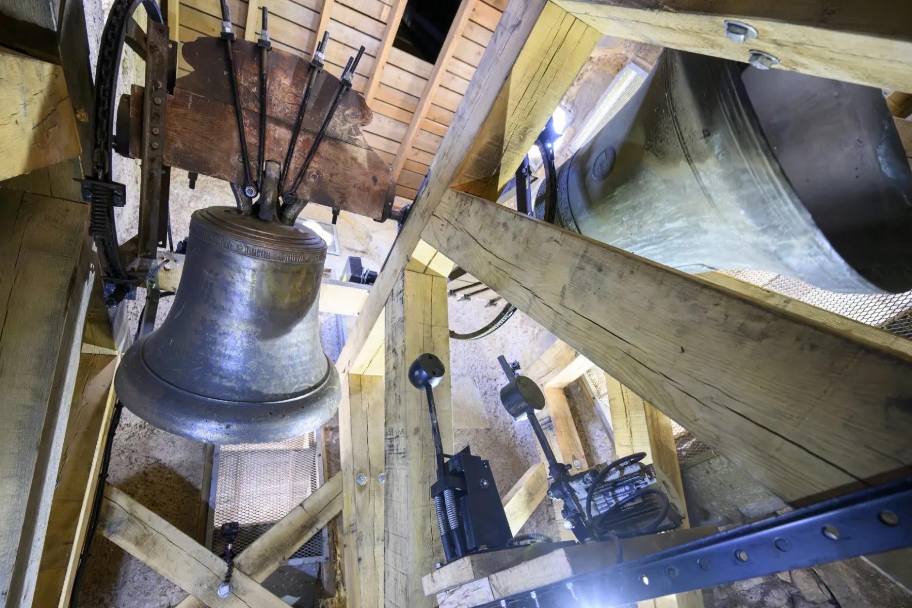 Inside France: French elegance, flying bells and Swedish snuff fury