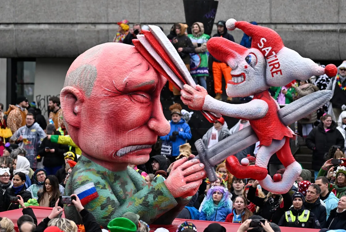 Russian court convicts German carnival float artist