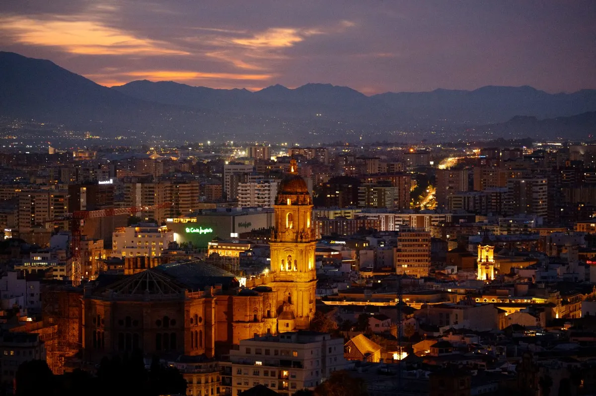 Do Spain's property website algorithms push up prices?