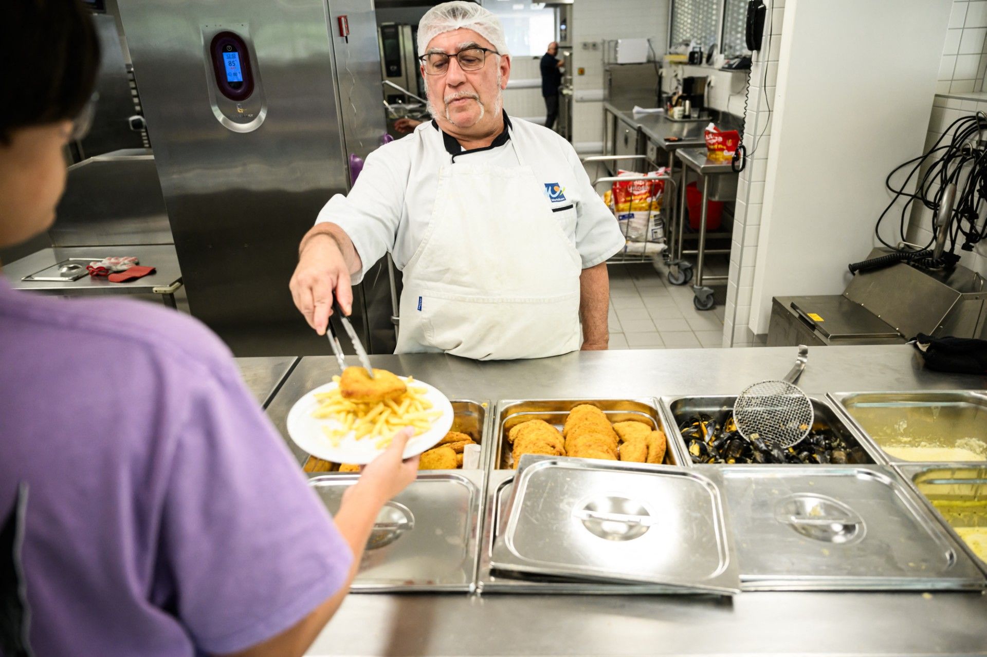 Myth-buster: Have schools in Spain banned pork and introduced halal menus?