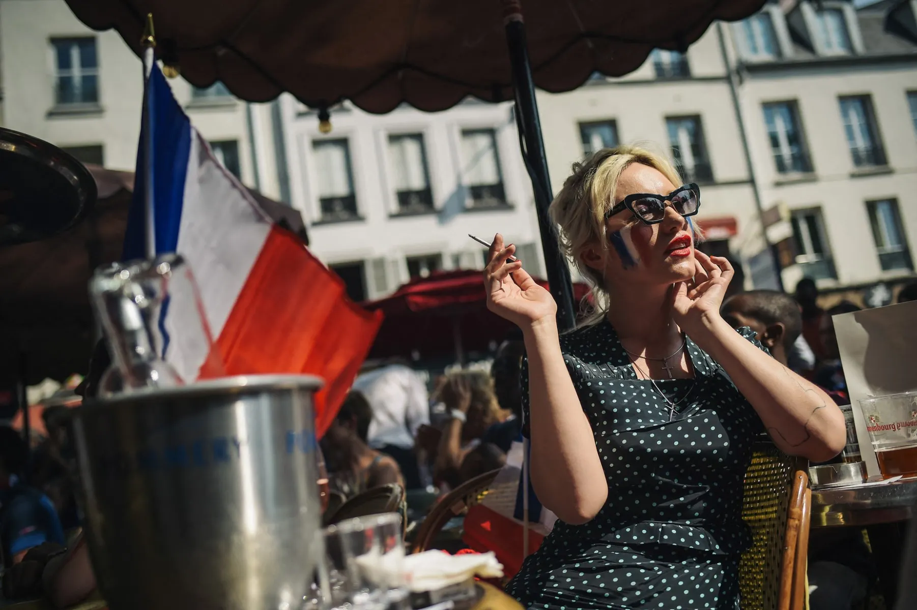 How many people really smoke in France?