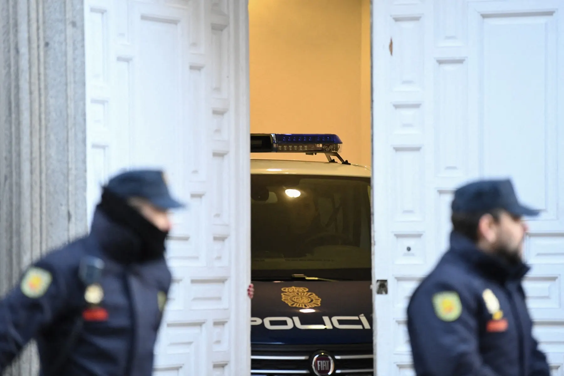 Gestor who charged foreigners €400 for residency appointments arrested in Spain