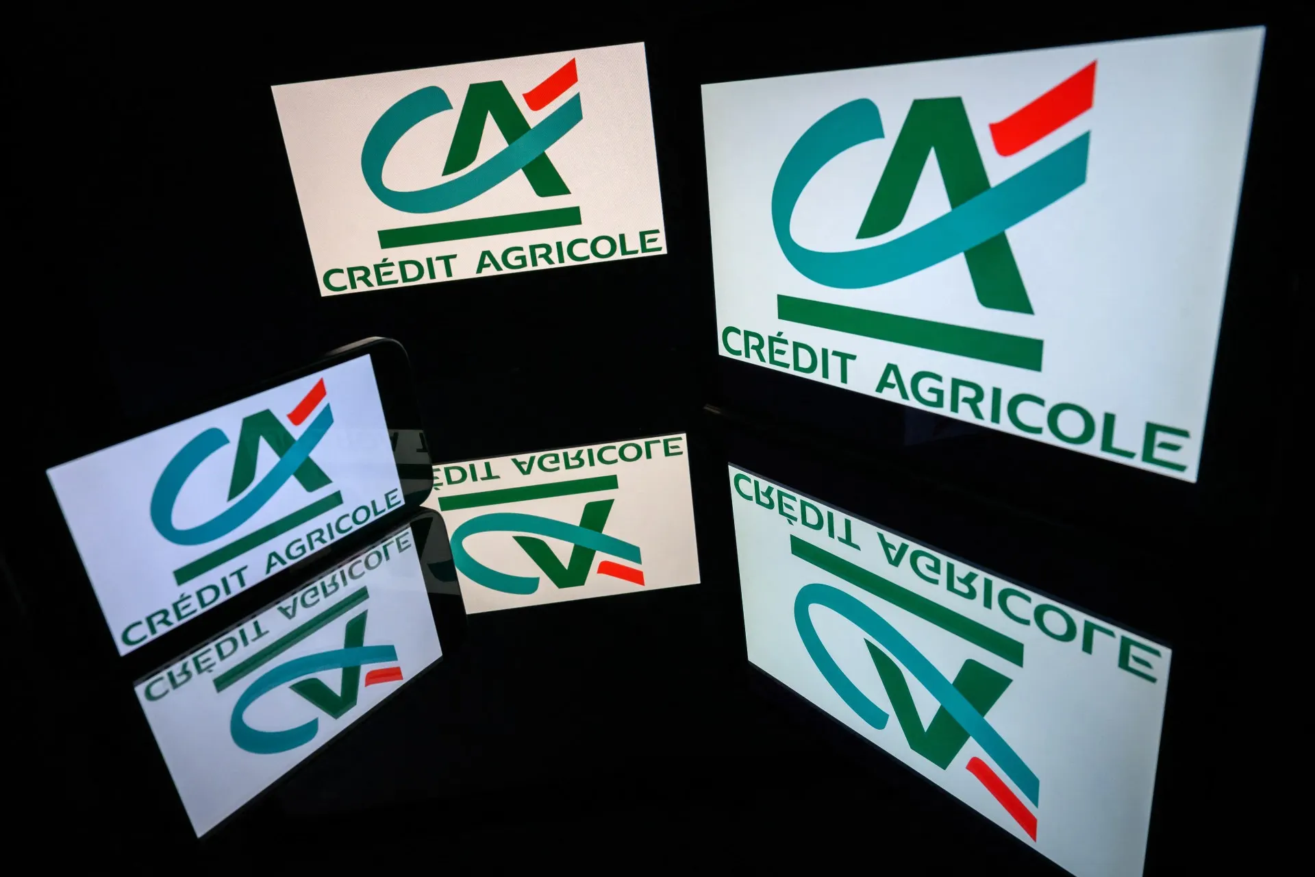 ‘Test Cedric’ - why thousands of French bank customers received a bizarre message