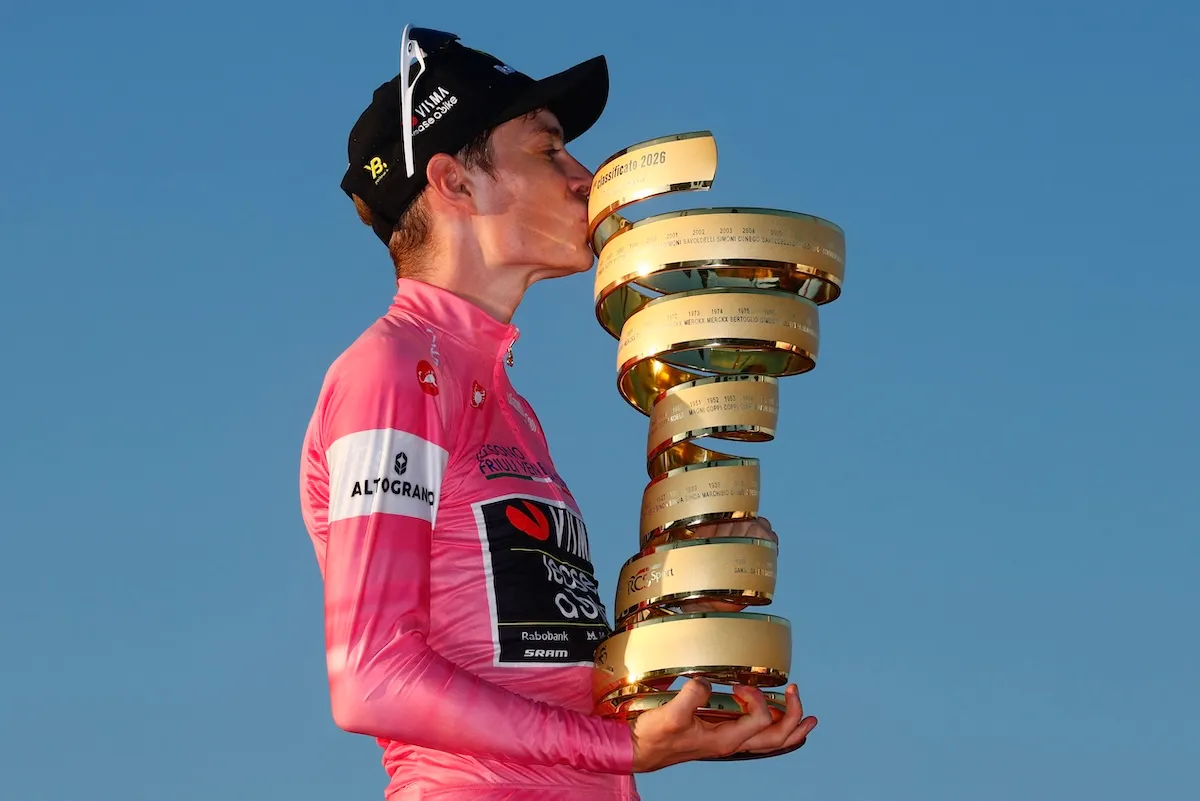 Vingegaard wins Giro d'Italia to complete Grand Tour set