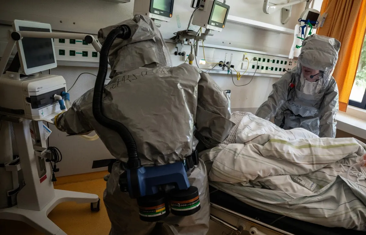 France announces first Ebola case