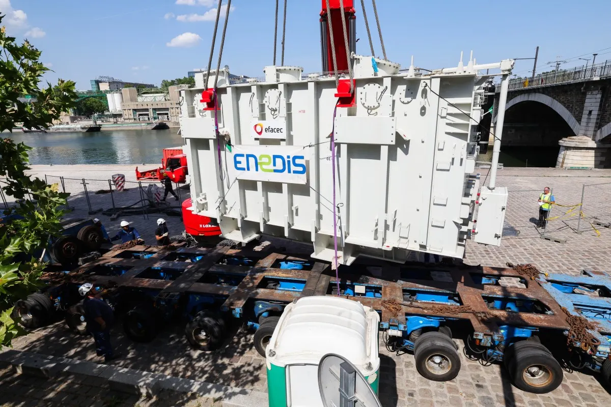 French electricity grid operator warns of heat-related blackouts