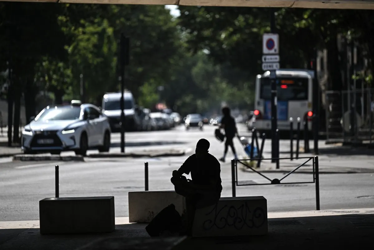 Greenhouse effect to climate leave - Navigating a heatwave in French