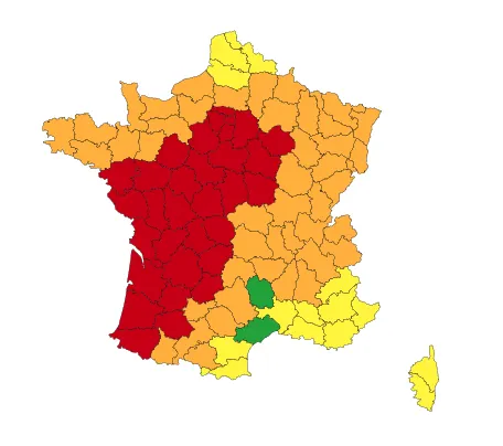 LATEST: Red heatwave alerts issued for huge swathe of France