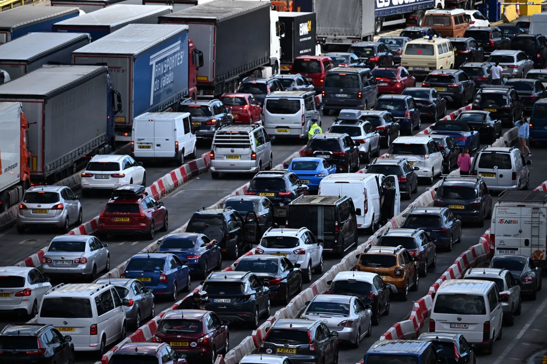 EES passport checks caused 'no major congestion' in France, says government