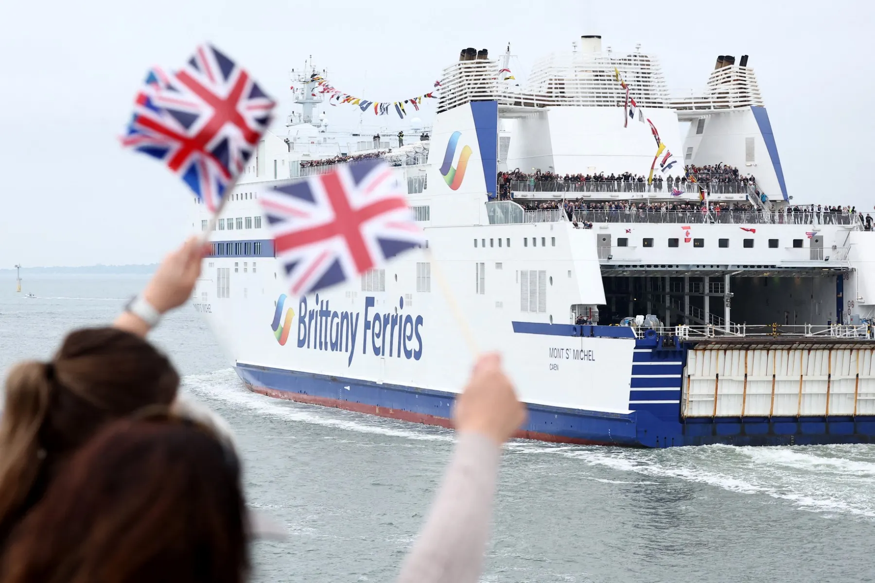 Ferry operator to cut UK-France routes