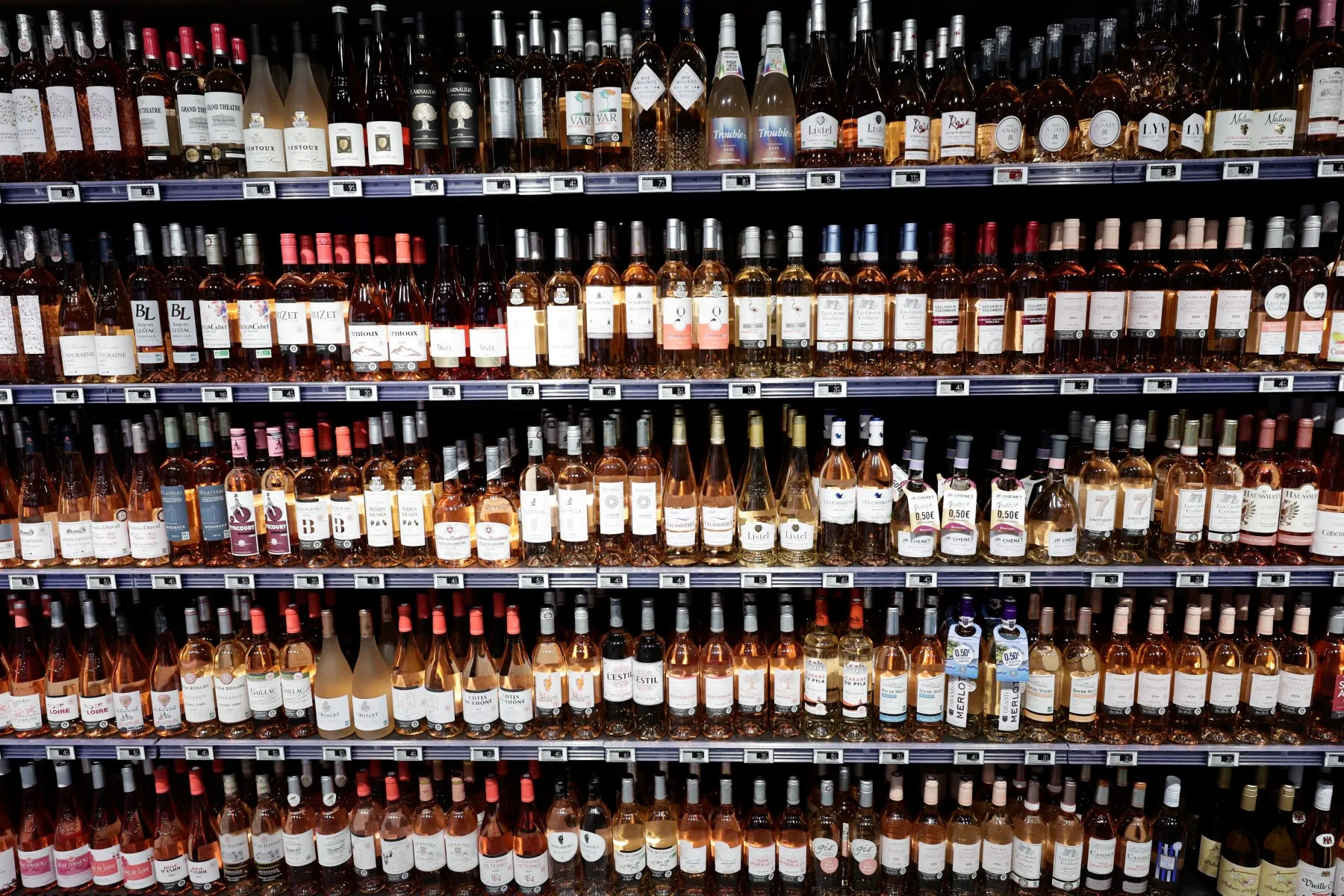 Rosé, sparkling and non-alcoholic: The best French wines to enjoy this summer
