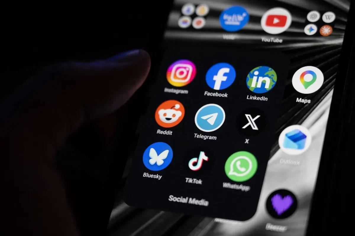 French parliament backs social media ban for under-15s in EU first