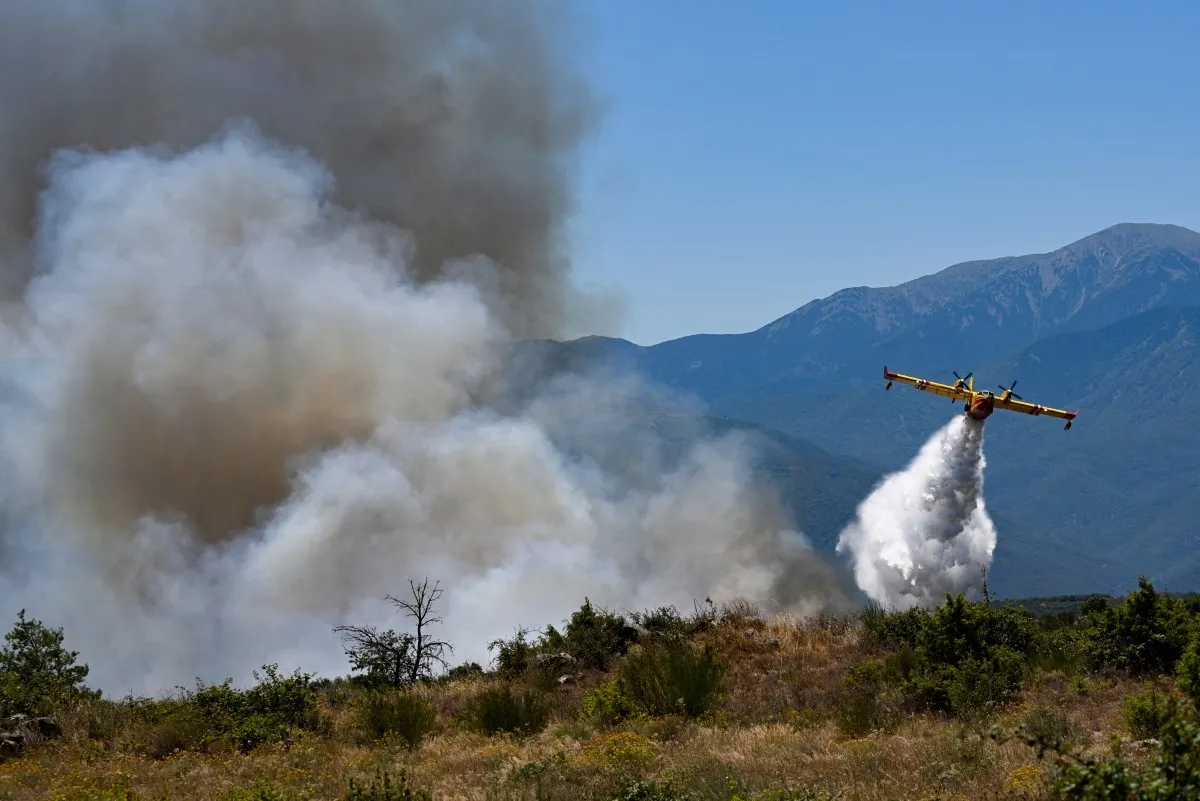 EU sends France four water-bombing planes to help fight wildfires