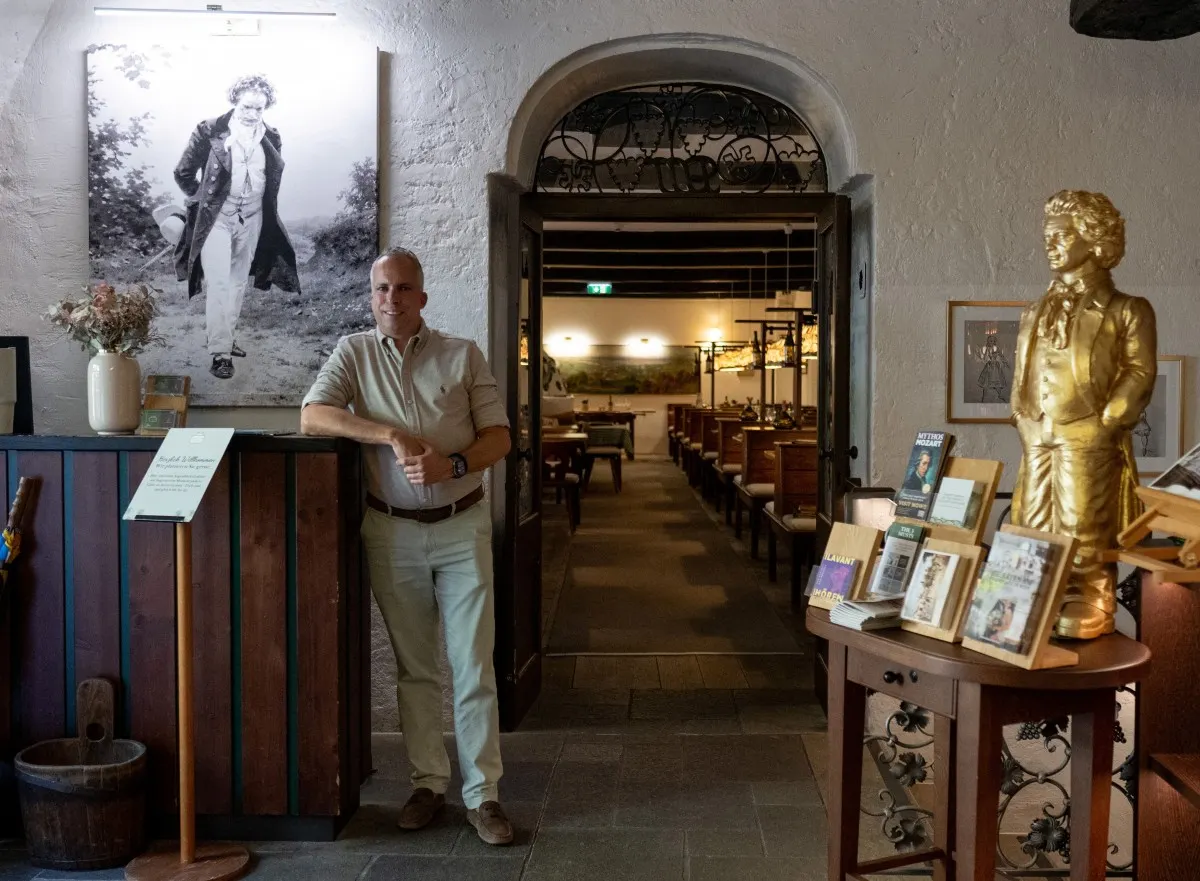 Vienna's venerable vineyard taverns forced to move with the times