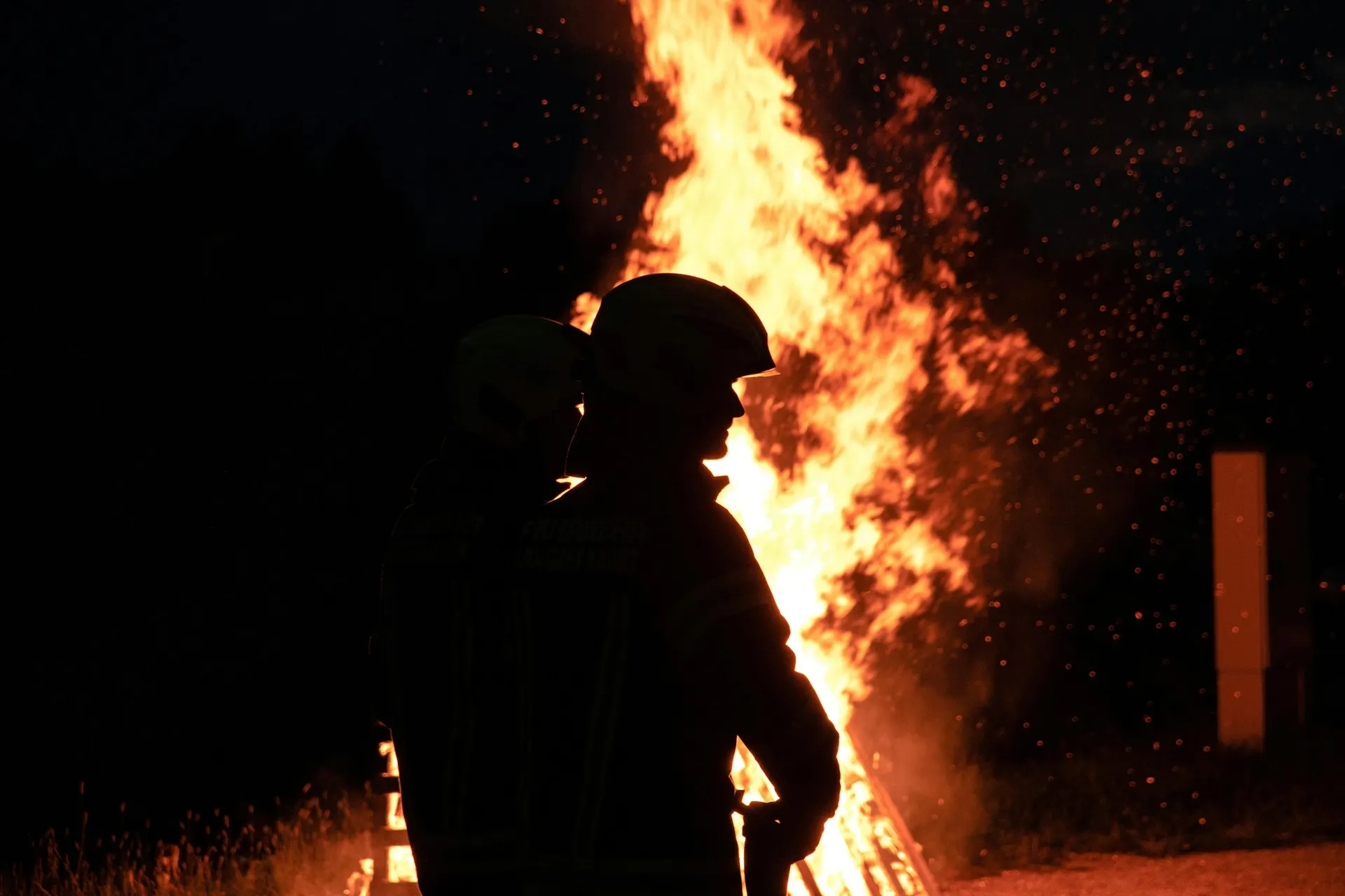 LATEST: 100 homes destroyed in fire in southern Norway