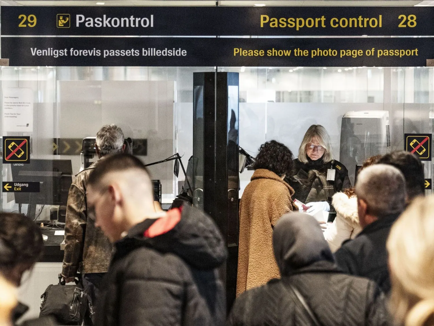 Norwegian criticises long queues at Copenhagen Airport