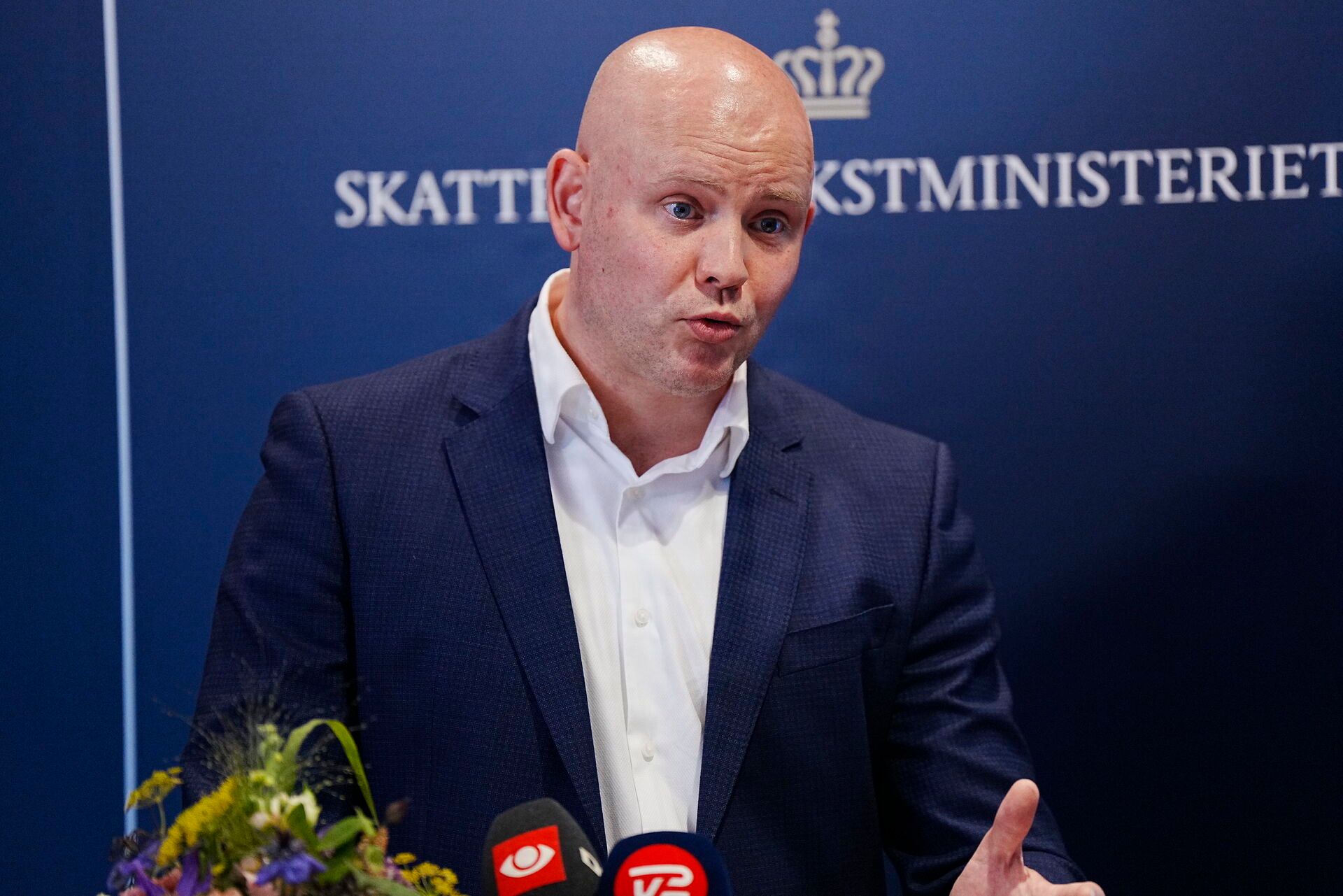 How much of Denmark's VAT cut on food will be reflected in prices?