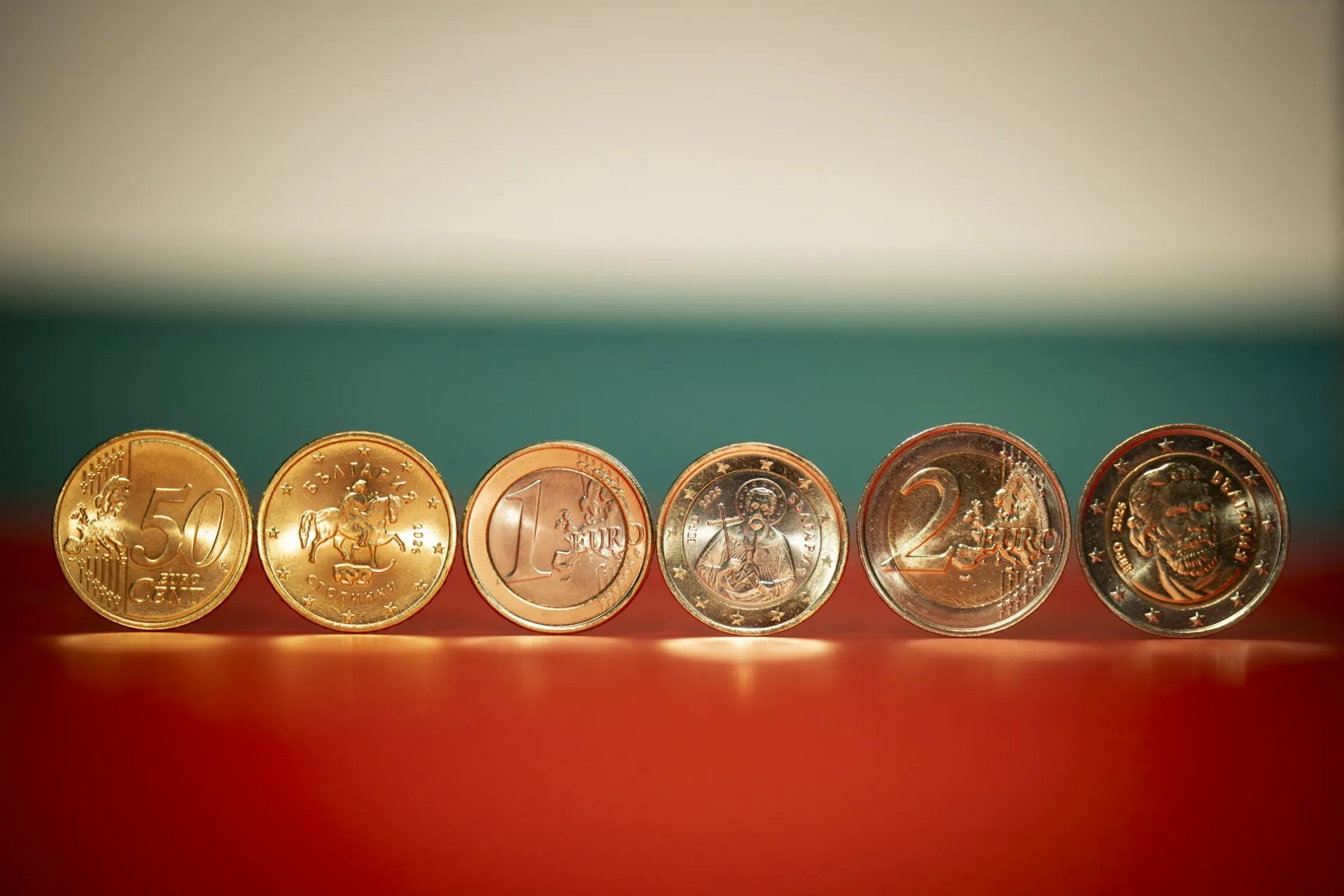 New EU banking rules clarify how non-EU account holders in France and Spain may be affected