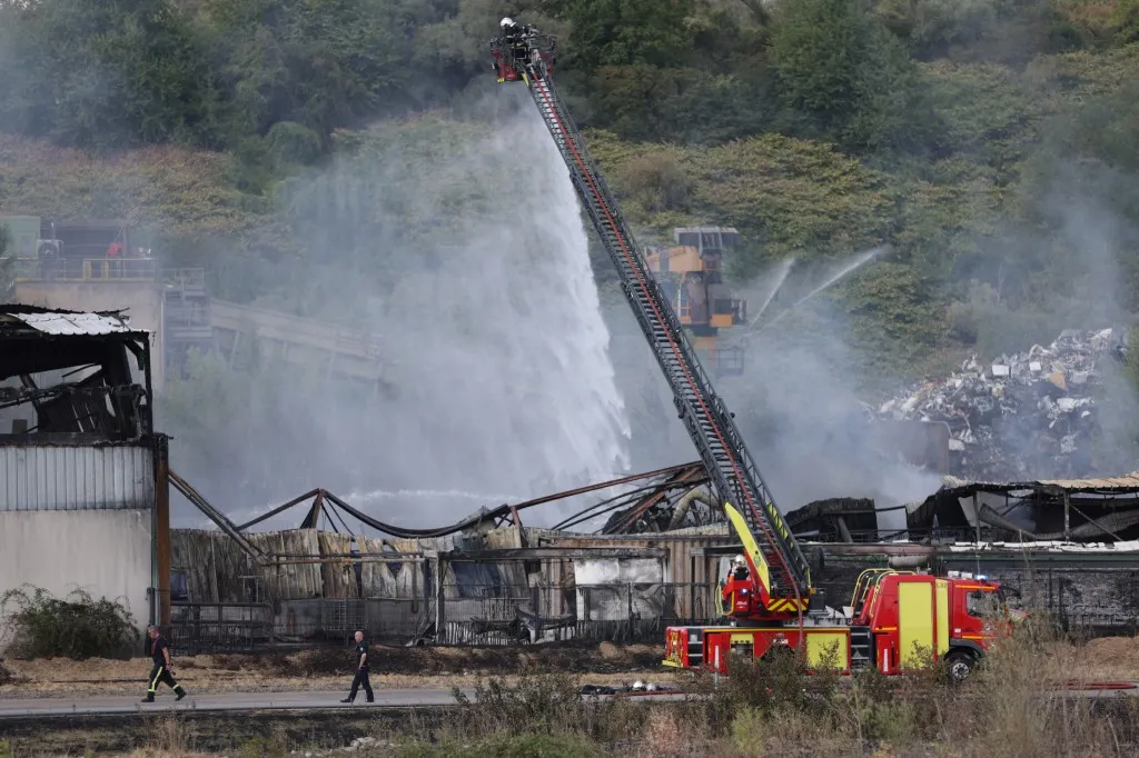 Industrial waste warehouse fire in northeastern France prompts indoor order for 30,000