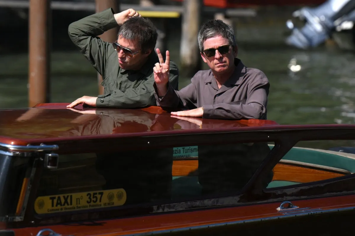 Oasis fans gather in Venice for band reunion film