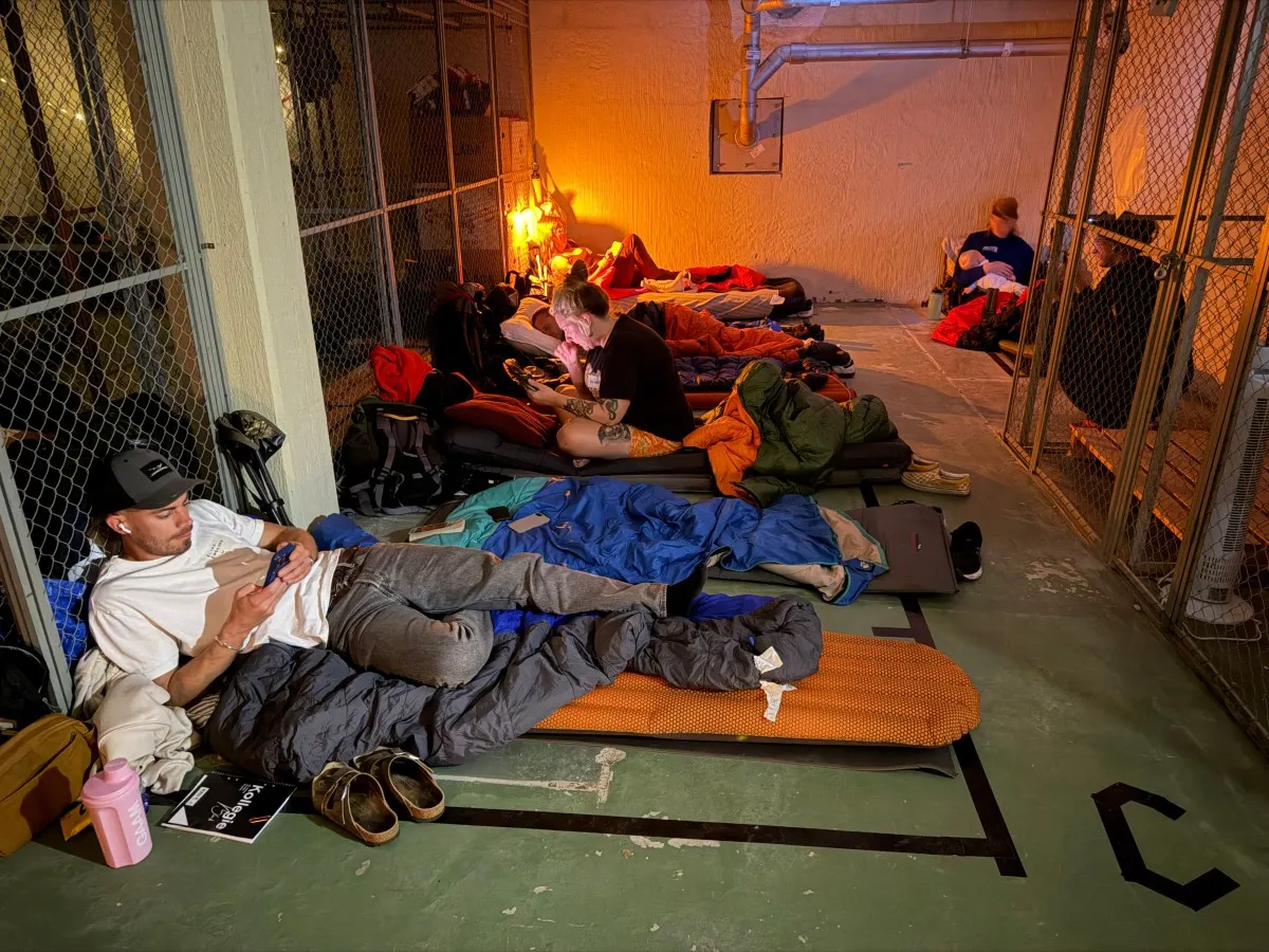 Swedes spend night in bunker to prepare for air raids
