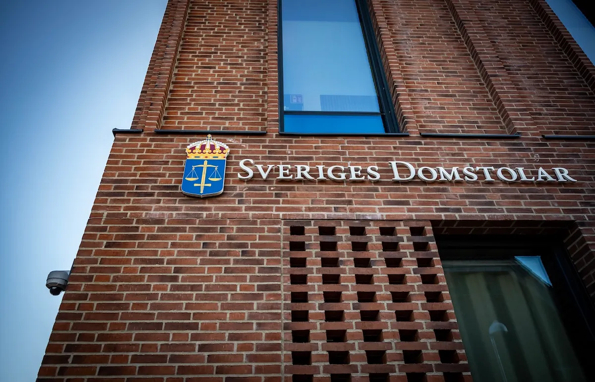 Migration court rules that new Swedish citizenship rules apply to pending applications