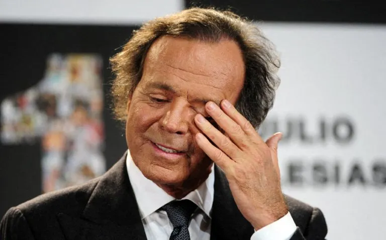 Spanish prosecutors back abuse investigation into Julio Iglesias