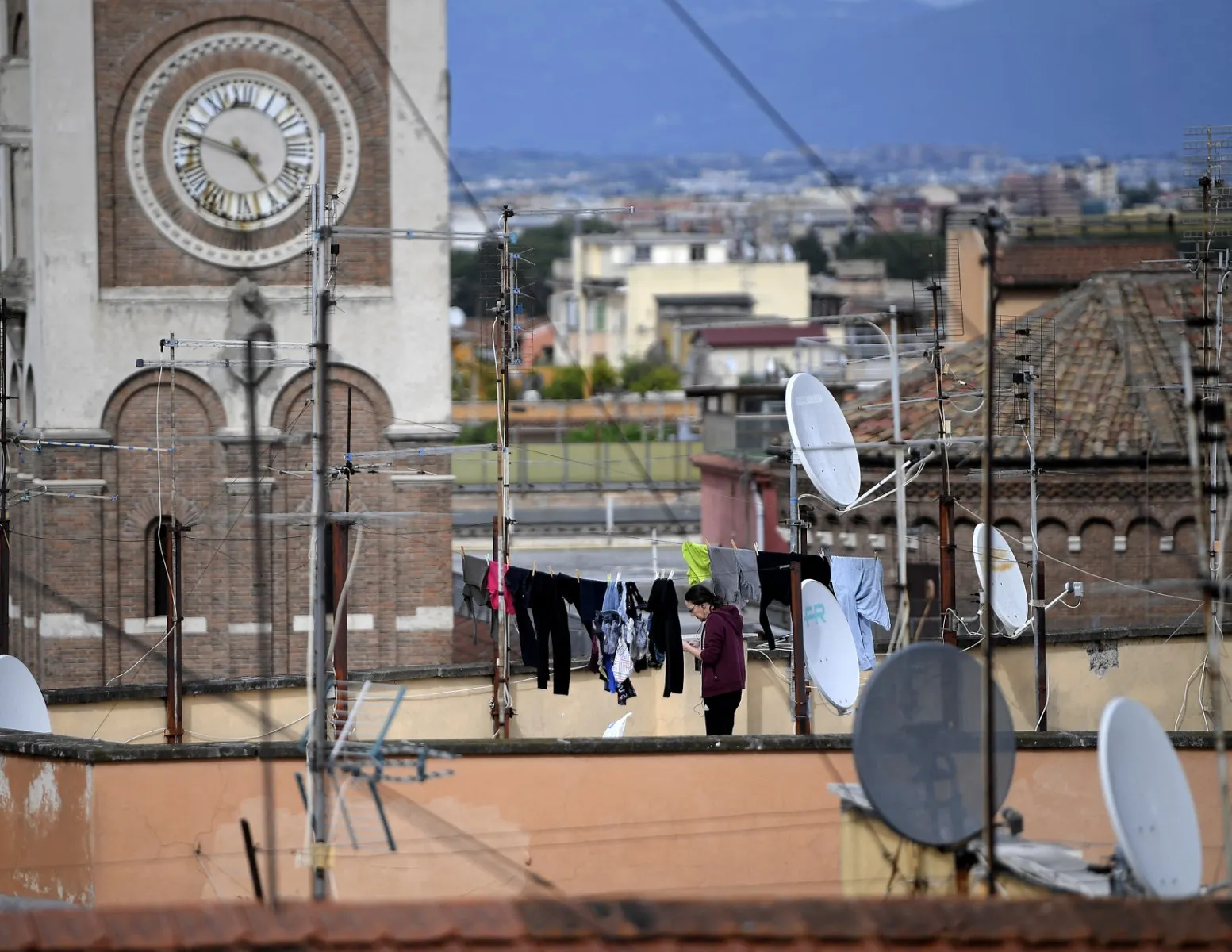 Rising rents push Italy’s housing crisis onto the budget agenda