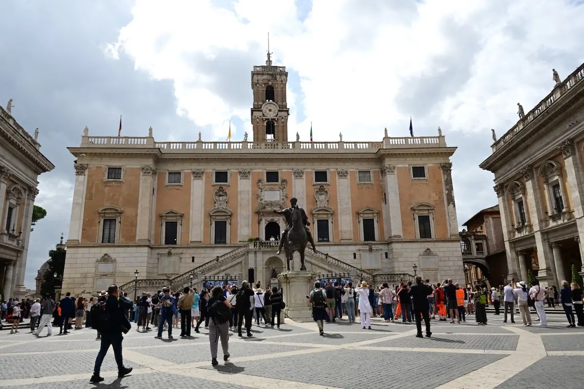 Italy sees huge spike in new residency permits as citizenship claims fall
