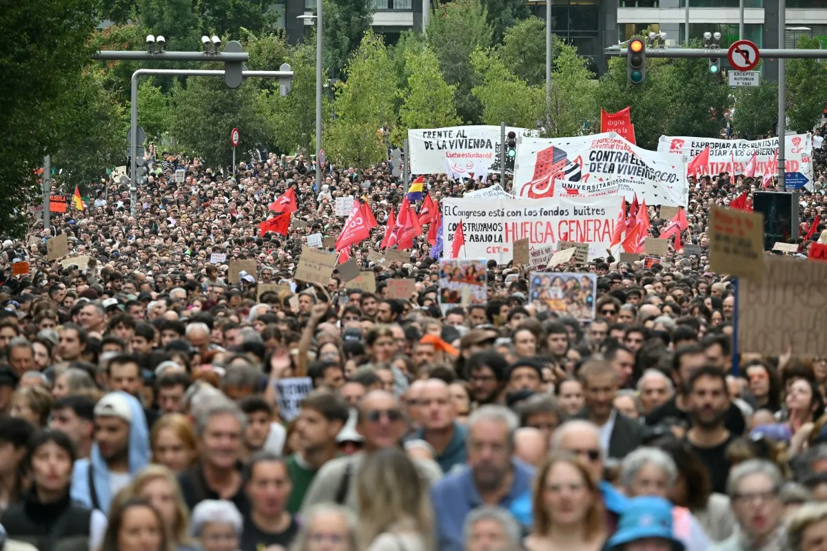 Spain’s major unions call Nov. 11 general strike over housing, wages ahead of snap election