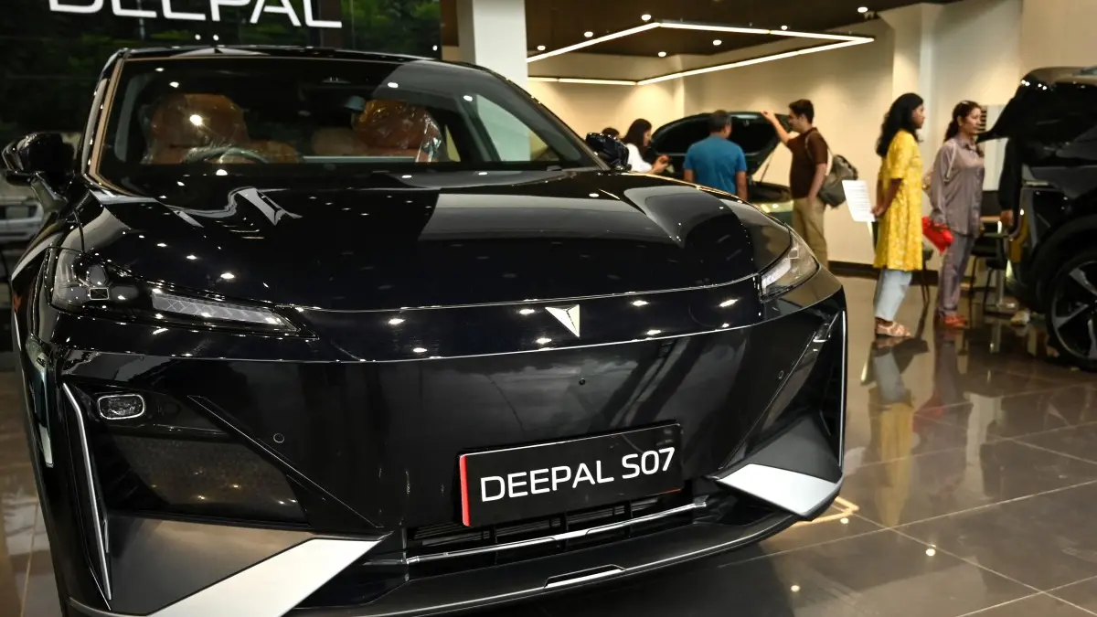 Did Chinese cars squeal on Norway's military?