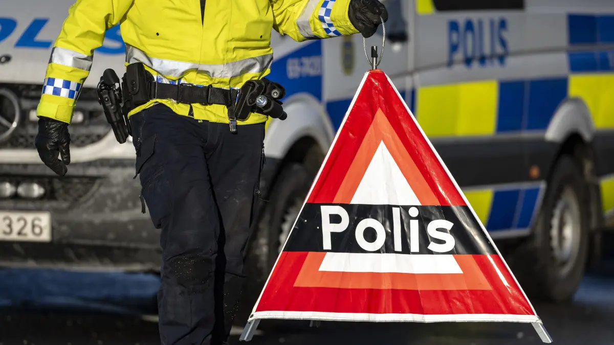 Police issue ice warning after spate of deadly crashes in Sweden