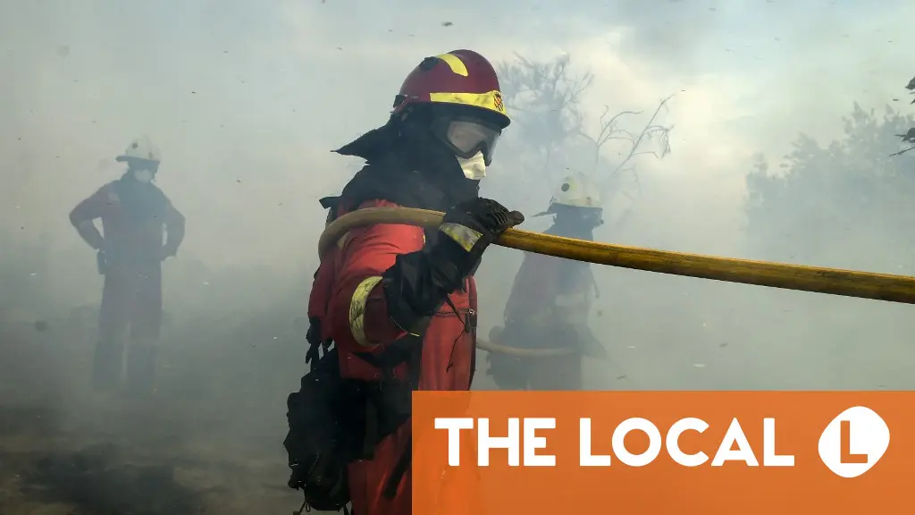 Firefighters battle to control huge wildfire in Spain's Valencia region