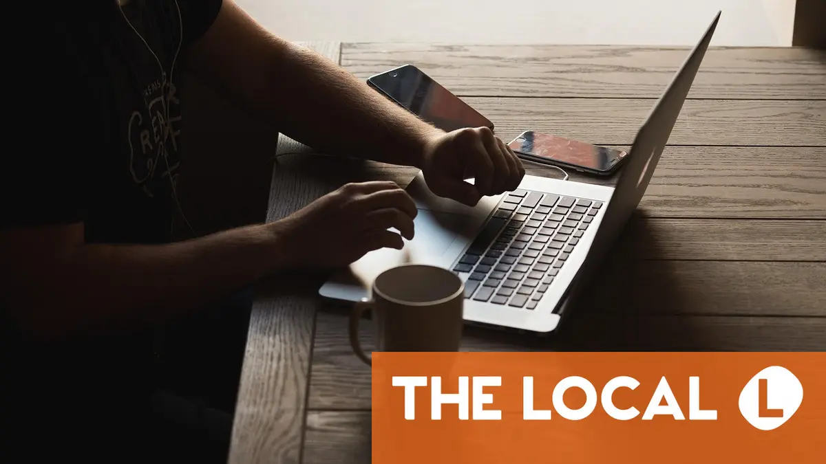 Does being a freelancer make it harder to be naturalised in Switzerland?