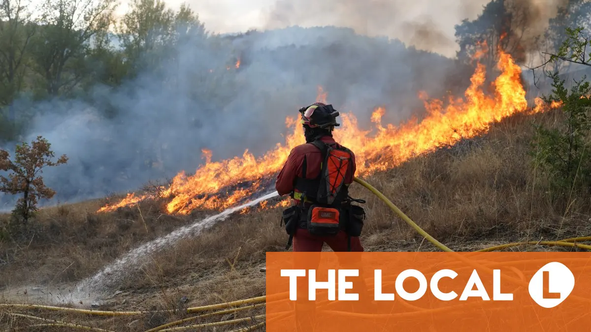 Firefighters battle blazes in northwestern Spain