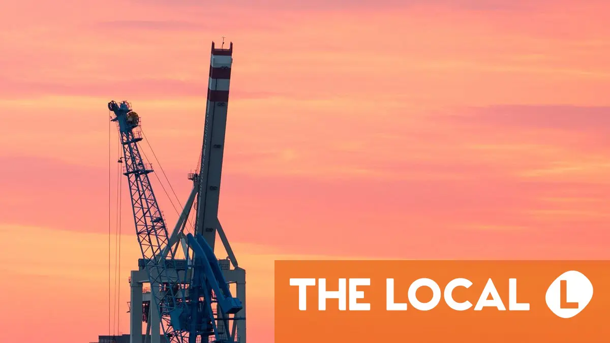 German economy stagnates, narrowly dodging recession