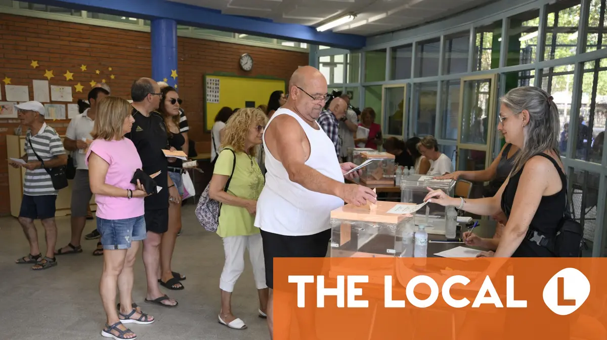 Who do foreigners vote for when they gain Spanish citizenship?