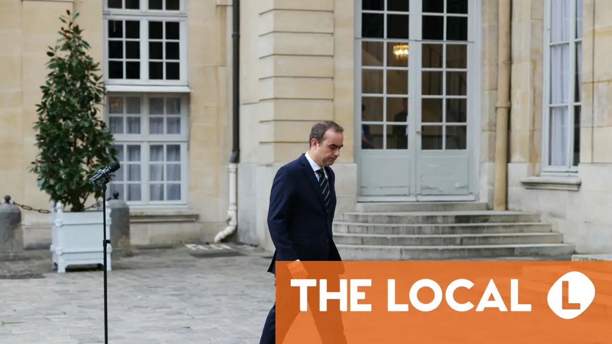 French PM under pressure to put together cabinet