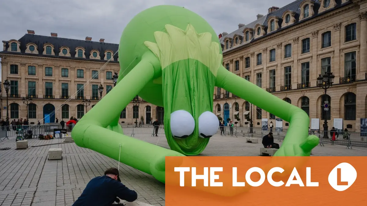 Giant inflatable Kermit the frog unveiled in Paris