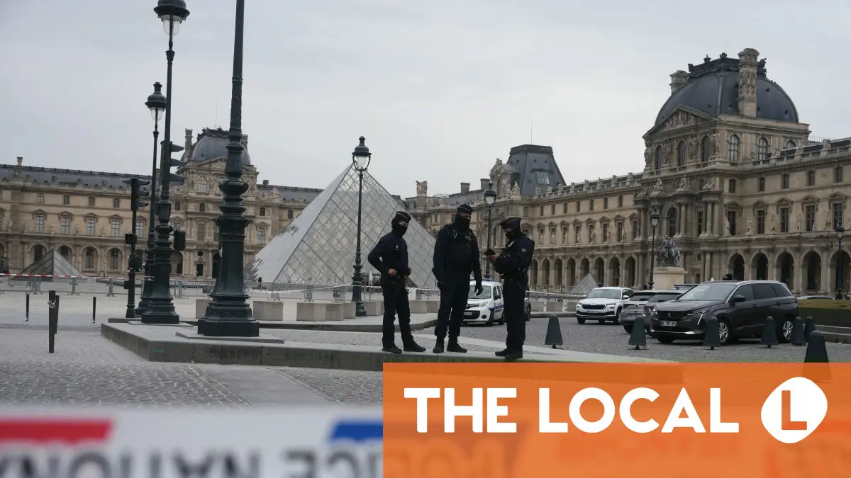 Inside France: Louvre jewels, Sarko's cell and French cyclists versus red lights